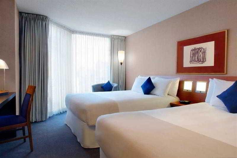 Novotel Toronto North York Exteriör bild