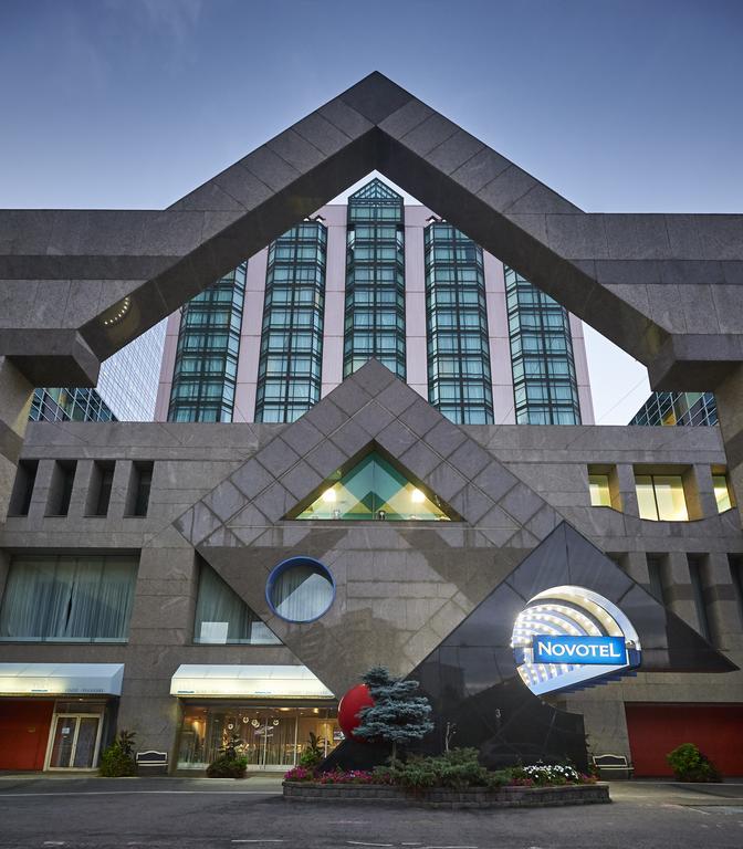 Novotel Toronto North York Exteriör bild