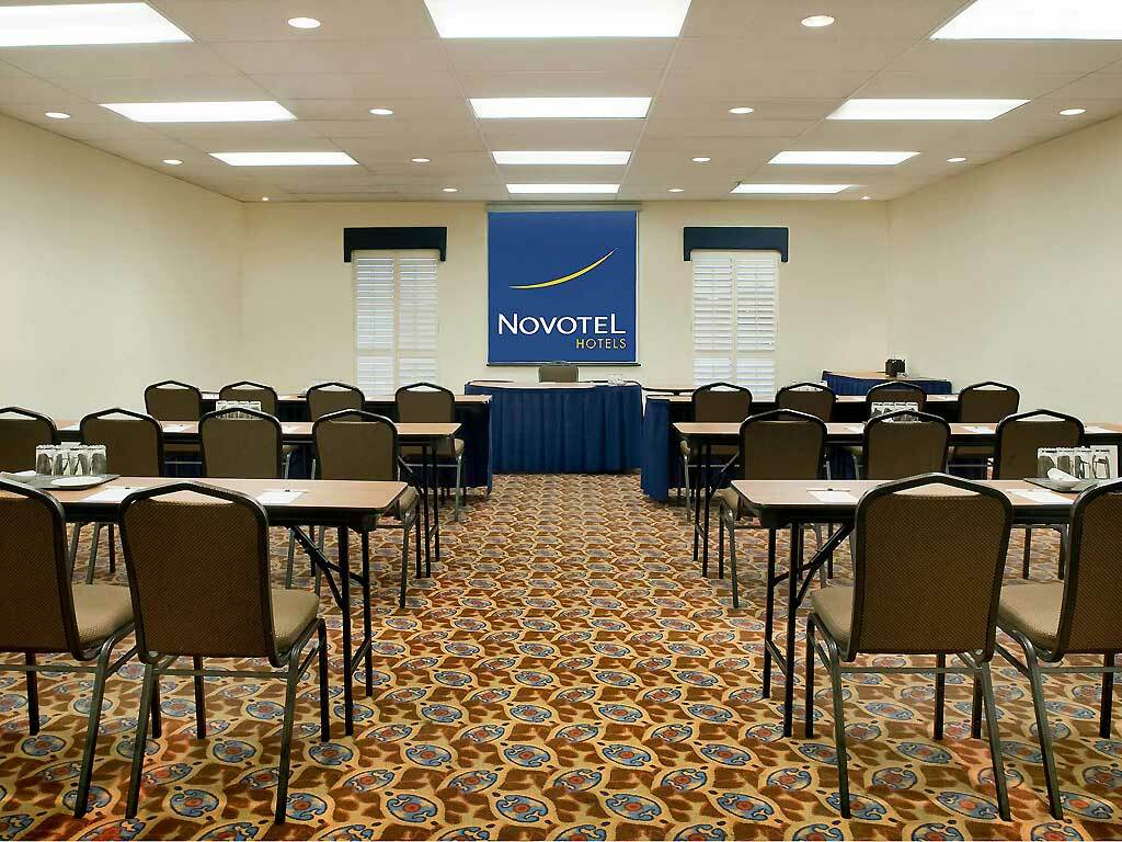 Novotel Toronto North York Exteriör bild